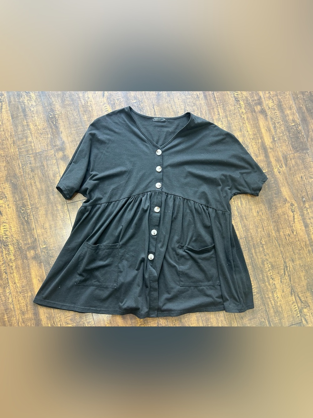 ✨ 3/$25 ✨ SHEIN Black Button-Front Short Sleeve Peplum Top